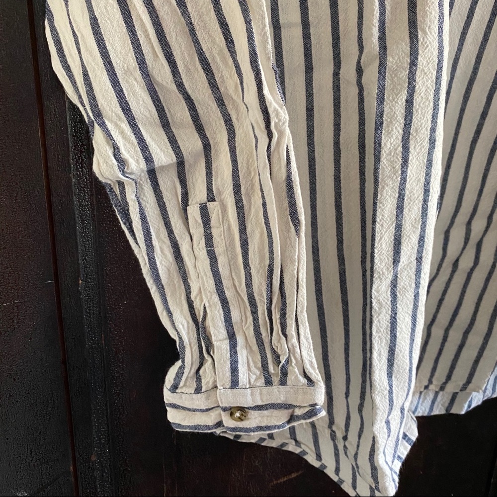 UO Button Down - Picture 3 of 7